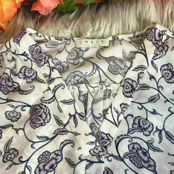 Chaus Purple Wisteria Ice Floral Print V-Neck Balloon sleeve Blouse, M - Picture 10 of 13